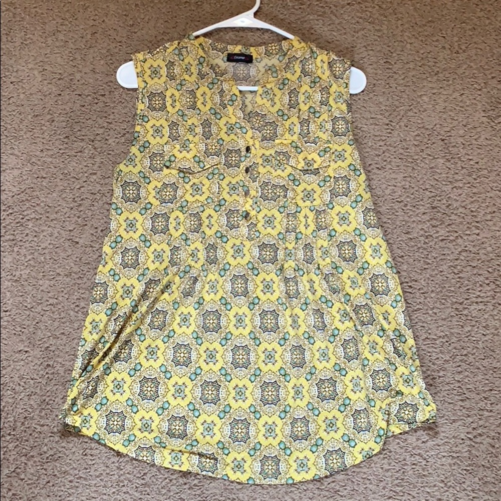 ❤️3/$10 SALE❤️ Womens Tunic Blouse